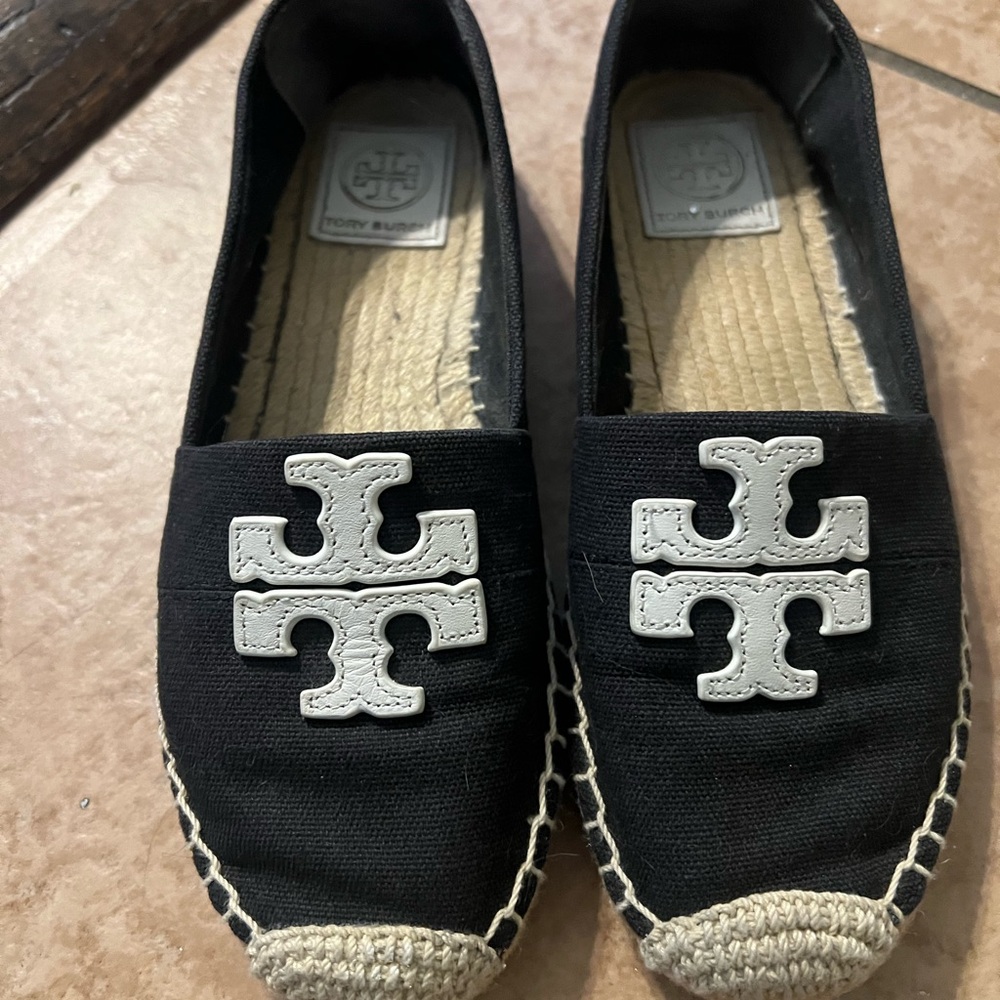 SOLD Tory Burch Everly Canvas
Flat Espadrille Shoe Sneaker
